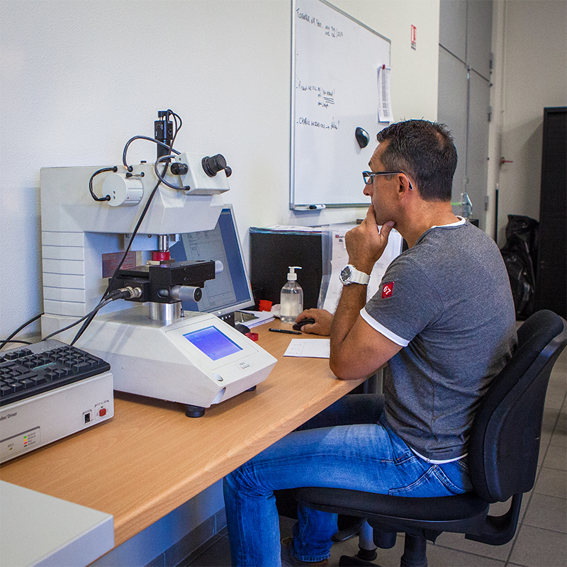 Mechanical characteristics test
